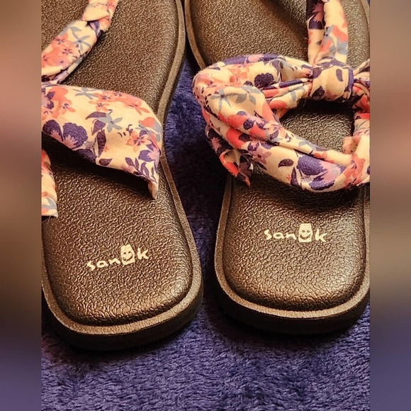 Sanuk‎ Floral Cloth Strap Women's Sz.8 Sandals - Picture 3 of 10